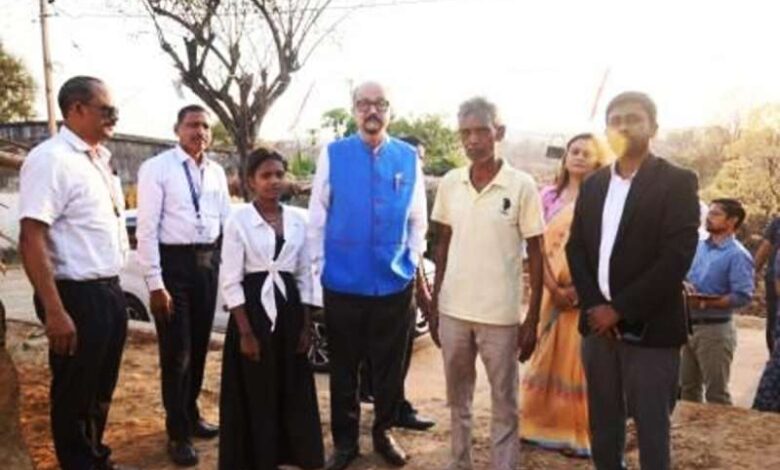 पेड़ लगाओ और धरती को हरा-भरा बनाओ, बोले राज्यपाल रामेन डेका पेड़ लगाओ और धरती को हरा-भरा बनाओ, बोले राज्यपाल रामेन डेका