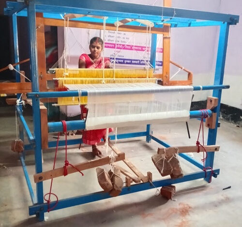 लखपति दीदी योजना के माध्यम से महिलाओं को बनाया जा रहा आत्मनिर्भर लखपति दीदी योजना के माध्यम से महिलाओं को बनाया जा रहा आत्मनिर्भर