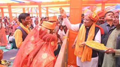 मुख्यमंत्री ने 353 नवविवाहित जोड़ों को दिया आशीर्वाद