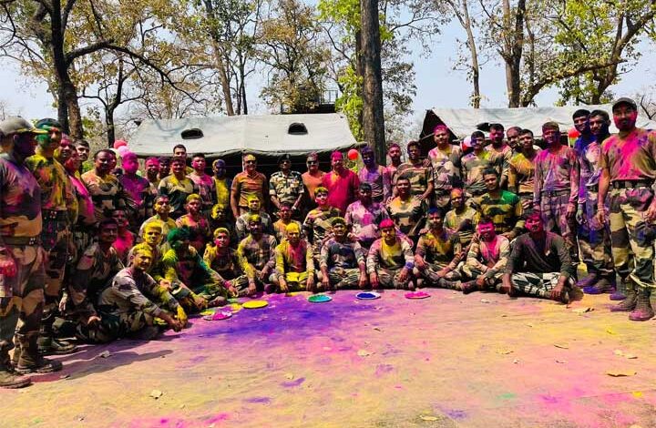 कमांड मुख्यालय सीमा सुरक्षा बल छत्तीसगढ़ ने अपने जवानों के साथ तालाबेड़ा कैम्प में धूमधाम से होली का त्योहार मनाया। कमांड मुख्यालय सीमा सुरक्षा बल छत्तीसगढ़ ने अपने जवानों के साथ तालाबेड़ा कैम्प में धूमधाम से होली का त्योहार मनाया।