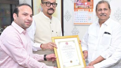 राज्यपाल श्री डेका से मैट्स यूनिवर्सिटी के कुलाधिपति ने की भेंट