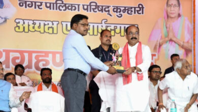 उप मुख्यमंत्री अरुण साव के मुख्य आतिथ्य में कुम्हारी नगर पालिका के नवनिर्वाचित अध्यक्ष एवं पार्षदों का शपथ ग्रहण संपन्न