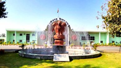 छत्तीसगढ़ विधानसभा में पीएम आवास पर हंगामा, विपक्ष ने किया वाकआउट