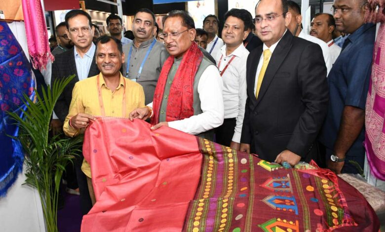 सीएमएआई के साथ हुआ एमओयू, देश का नया टेक्सटाइल हब बनेगा छत्तीसगढ़ सीएमएआई के साथ हुआ एमओयू, देश का नया टेक्सटाइल हब बनेगा छत्तीसगढ़