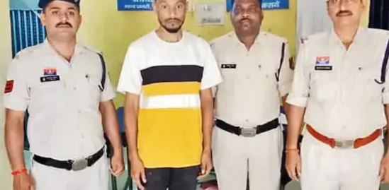 सूरजपुर में 1 लाख 83 हजार रुपये के नशीले इंजेक्शन के साथ आरोपित गिरफ्तार सूरजपुर में 1 लाख 83 हजार रुपये के नशीले इंजेक्शन के साथ आरोपित गिरफ्तार