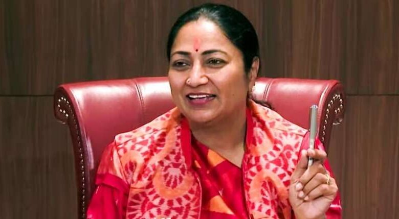 दिल्ली सीएम रेखा गुप्ता ने बंगाल हिंसा को बताया शर्मनाक, ममता बनर्जी पर उठाए गंभीर सवाल दिल्ली सीएम रेखा गुप्ता ने बंगाल हिंसा को बताया शर्मनाक, ममता बनर्जी पर उठाए गंभीर सवाल