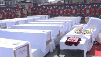 आतंकी हमले में मारे गए पर्यटकों को गृहमंत्री शाह ने दी श्रद्धांजलि