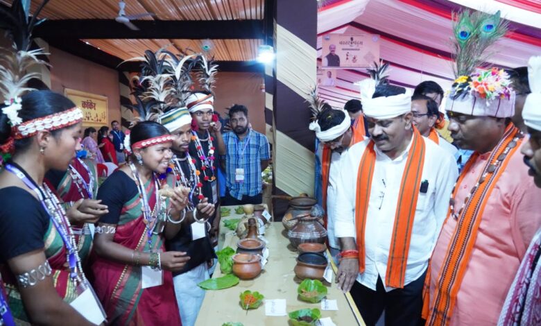 बस्तर की वैभव-गौरवशाली संस्कृति को वैश्विक पटल पर पहुँचाने की पहल – उप मुख्यमंत्री शर्मा बस्तर की वैभव-गौरवशाली संस्कृति को वैश्विक पटल पर पहुँचाने की पहल – उप मुख्यमंत्री शर्मा