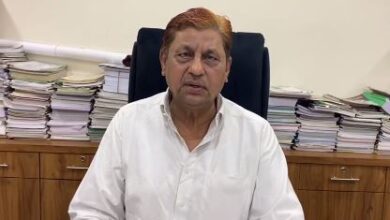 पूर्व मंत्री अकबर ने पहलगाम के मृतकों को शहीद का दर्जा दिए जाने की मांग की