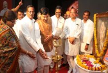 मुख्यमंत्री डॉ. यादव देवी अहिल्याबाई होल्कर महानाटक के मंचन में शामिल हुईं