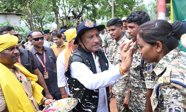 अबूझमाड़ सफल ऑपरेशन में शामिल जवानों से मुलाकात कर सीएम ने किया हौसला अफजाई अबूझमाड़ सफल ऑपरेशन में शामिल जवानों से मुलाकात कर सीएम ने किया हौसला अफजाई