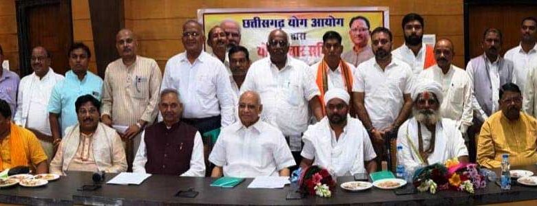 छत्तीसगढ़ में योग को जन-जन तक पहुंचाने व्यापक पहल: योग आयोग का मार्गदर्शक मंडल गठित छत्तीसगढ़ में योग को जन-जन तक पहुंचाने व्यापक पहल: योग आयोग का मार्गदर्शक मंडल गठित