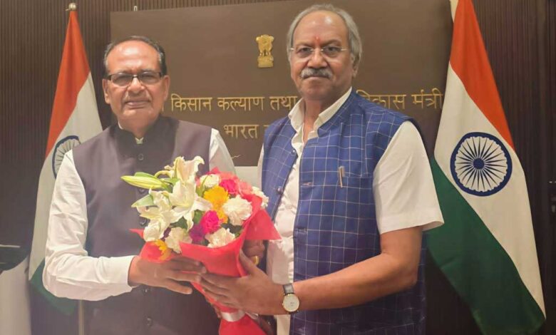 छत्तीसगढ़ में शिक्षा और कृषि विकास को लेकर सांसद बृजमोहन अग्रवाल की सक्रिय पहल छत्तीसगढ़ में शिक्षा और कृषि विकास को लेकर सांसद बृजमोहन अग्रवाल की सक्रिय पहल