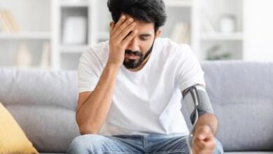 अचानक से बढ़ जाए ब्लड प्रेशर तो कौन से घरेलू उपाय अपनाएं?