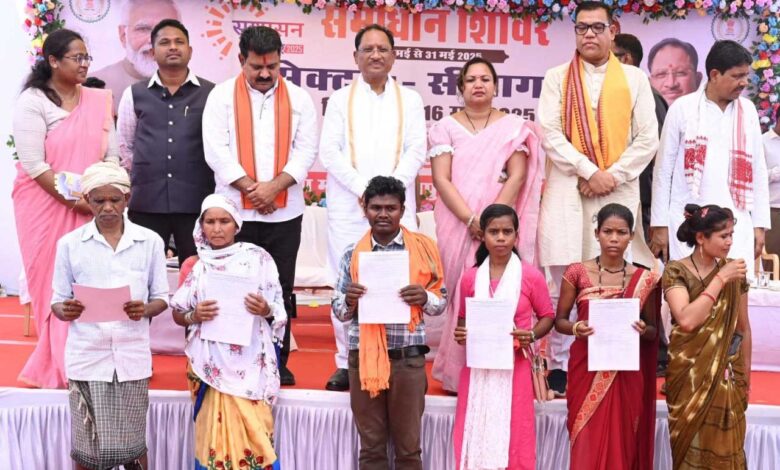 मुख्यमंत्री पहुंचे सीतागांव समाधान शिविर: 132 केवी सब स्टेशन, प्राथमिक स्वास्थ्य केंद्र उन्नयन, हायर सेकेंडरी स्कूल उन्नयन की घोषणाएं मुख्यमंत्री पहुंचे सीतागांव समाधान शिविर: 132 केवी सब स्टेशन, प्राथमिक स्वास्थ्य केंद्र उन्नयन, हायर सेकेंडरी स्कूल उन्नयन की घोषणाएं