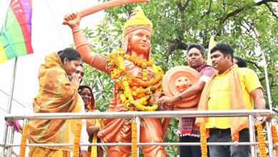 वीरांगना रानी दुर्गावती शहादत दिवस पर मंत्री श्रीमती लक्ष्मी राजवाड़े ने की अर्पित पुष्पांजलि