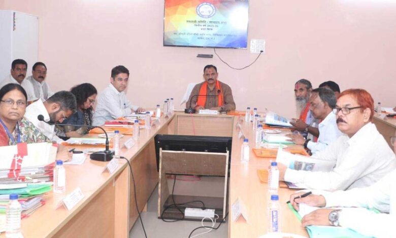 सरकारी मेडिकल कॉलेज बनें जनता की पहली पसंद : स्वास्थ्य मंत्री जायसवाल सरकारी मेडिकल कॉलेज बनें जनता की पहली पसंद : स्वास्थ्य मंत्री जायसवाल