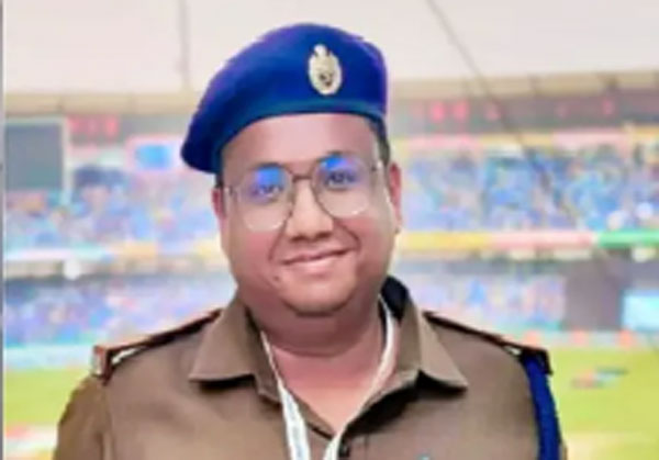 सुकमा में नक्सलियों के आईईडी विस्फाेट में एएसपी शहीद सुकमा में नक्सलियों के आईईडी विस्फाेट में एएसपी शहीद