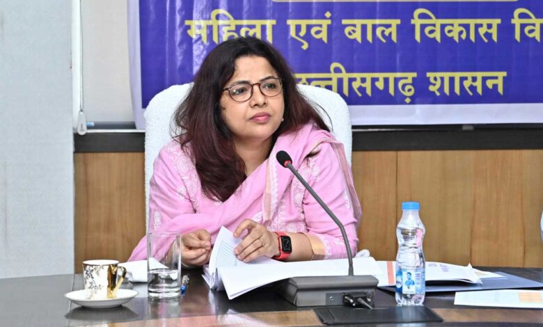 आंगनबाड़ी सेवाओं में गुणवत्ता और पारदर्शिता लाने विभागीय कार्यों की गहन समीक्षा आंगनबाड़ी सेवाओं में गुणवत्ता और पारदर्शिता लाने विभागीय कार्यों की गहन समीक्षा