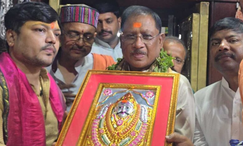 ‘काशी के कोतवाल’ श्री काल भैरव जी के दरबार में मुख्यमंत्री श्री विष्णुदेव साय ने की पूजा-अर्चना ‘काशी के कोतवाल’ श्री काल भैरव जी के दरबार में मुख्यमंत्री श्री विष्णुदेव साय ने की पूजा-अर्चना
