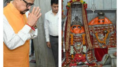 राज्यपाल रमेन डेका ने माँ भद्रकाली मंदिर में की पूजा-अर्चना