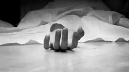 बीजापुर में CRPF जवान ने खुद को मारी गोली, जांच में जुटी पुलिस… बीजापुर में CRPF जवान ने खुद को मारी गोली, जांच में जुटी पुलिस…