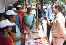 हर घर तिरंगा अभियान के तहत बिहान दीदियों ने लगाया बिलासपुर में स्वदेशी उत्पादों का तिरंगा बाजार