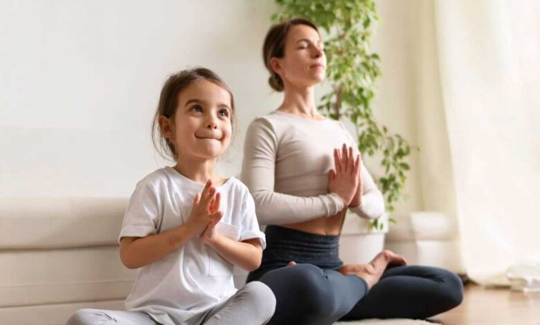 सोने से पहले बच्चों को जरूर करवाएं मेडिटेशन, बनेंगे हमेशा खुश और मजबूत सोने से पहले बच्चों को जरूर करवाएं मेडिटेशन, बनेंगे हमेशा खुश और मजबूत