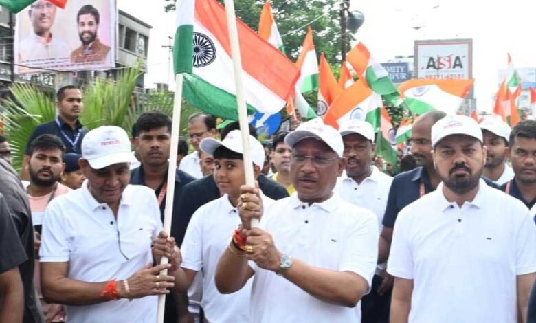 हमारा तिरंगा पूर्वजों के वर्षों के संघर्षों और बलिदान का जीवंत प्रतीक : मुख्यमंत्री श्री साय हमारा तिरंगा पूर्वजों के वर्षों के संघर्षों और बलिदान का जीवंत प्रतीक : मुख्यमंत्री श्री साय