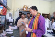 स्वास्थ्य मंत्री श्री श्याम बिहारी जायसवाल ने प्राथमिक स्वास्थ्य केन्द्र जेवरा का किया आकस्मिक निरीक्षण