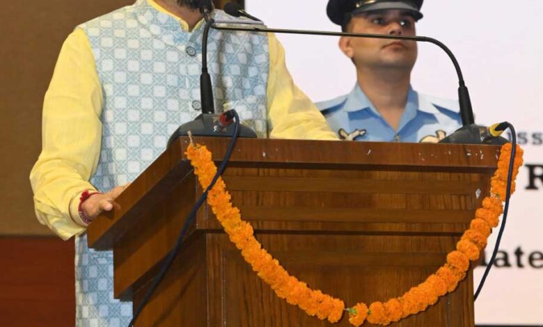 डिजिटल तकनीक का उपयोग करें लेकिन उस पर निर्भरता से बचें – राज्यपाल श्री डेका डिजिटल तकनीक का उपयोग करें लेकिन उस पर निर्भरता से बचें – राज्यपाल श्री डेका