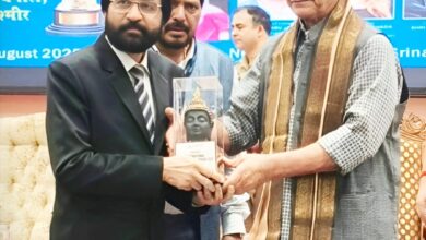 गरीबों के मसीहा डॉ सहाय को जम्मू कश्मीर के उपराज्यपाल के हाथों मिला अंतर्राष्ट्रीय पुरस्कार गरीबों के मसीहा डॉ सहाय को जम्मू कश्मीर के उपराज्यपाल के हाथों मिला अंतर्राष्ट्रीय पुरस्कार