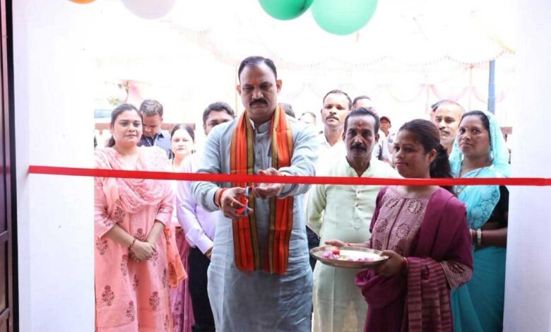 महिलाओं के आर्थिक उत्थान का केंद्र बनेगा महतारी सदन :श्री श्याम बिहारी जायसवाल महिलाओं के आर्थिक उत्थान का केंद्र बनेगा महतारी सदन :श्री श्याम बिहारी जायसवाल