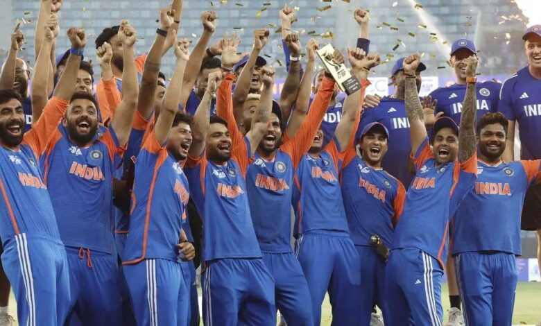 चैंपियन बनने के बाद कब होगी टीम इंडिया की घर वापसी? ये रही डिटेल चैंपियन बनने के बाद कब होगी टीम इंडिया की घर वापसी? ये रही डिटेल