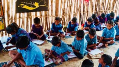 माओवादी प्रभावित सुरपनगुड़ा में शिक्षा की नई सुबह, युक्तिकरण योजना से नियुक्त हुए नियमित शिक्षक माओवादी प्रभावित सुरपनगुड़ा में शिक्षा की नई सुबह, युक्तिकरण योजना से नियुक्त हुए नियमित शिक्षक