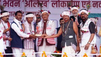 जगदलपुर में धुरवा समाज के संभाग स्तरीय नुआखाई मिलन समारोह एवं नवनिर्मित सामाजिक भवन ओलेख के लोकार्पण कार्यक्रम में शामिल हुए मुख्यमंत्री विष्णुदेव साय जगदलपुर में धुरवा समाज के संभाग स्तरीय नुआखाई मिलन समारोह एवं नवनिर्मित सामाजिक भवन ओलेख के लोकार्पण कार्यक्रम में शामिल हुए मुख्यमंत्री विष्णुदेव साय