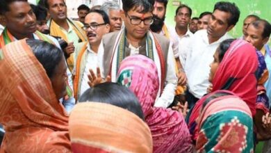 वित्त मंत्री ओ पी चौधरी ने बाढ़ से बचाने सरिया क्षेत्र में जनता को दी सौगात वित्त मंत्री ओ पी चौधरी ने बाढ़ से बचाने सरिया क्षेत्र में जनता को दी सौगात