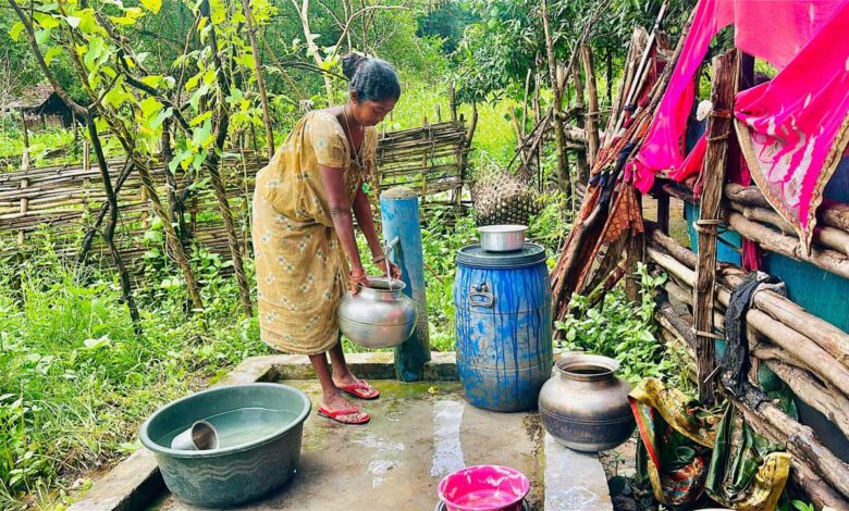 नक्सल प्रभावित अचकट गांव में हर घर पहुंचा पीने का शुद्ध पानी