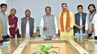 मुख्यमंत्री ने 1.98 लाख विद्यार्थियों के खाते में 84.66 करोड़ रूपए की शिष्यवृत्ति एवं छात्रवृति ऑनलाईन अंतरित कीa मुख्यमंत्री ने 1.98 लाख विद्यार्थियों के खाते में 84.66 करोड़ रूपए की शिष्यवृत्ति एवं छात्रवृति ऑनलाईन अंतरित कीa