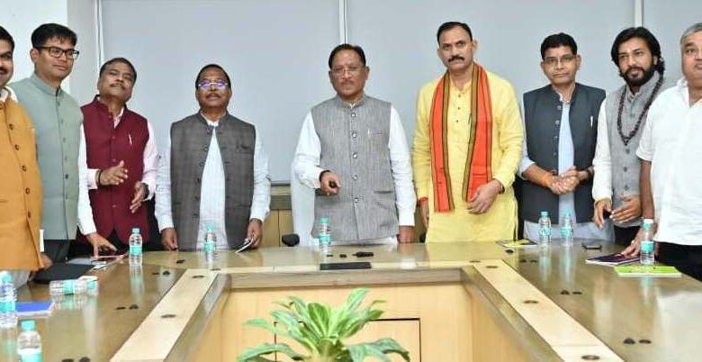 मुख्यमंत्री ने 1.98 लाख विद्यार्थियों के खाते में 84.66 करोड़ रूपए की शिष्यवृत्ति एवं छात्रवृति ऑनलाईन अंतरित कीa मुख्यमंत्री ने 1.98 लाख विद्यार्थियों के खाते में 84.66 करोड़ रूपए की शिष्यवृत्ति एवं छात्रवृति ऑनलाईन अंतरित कीa