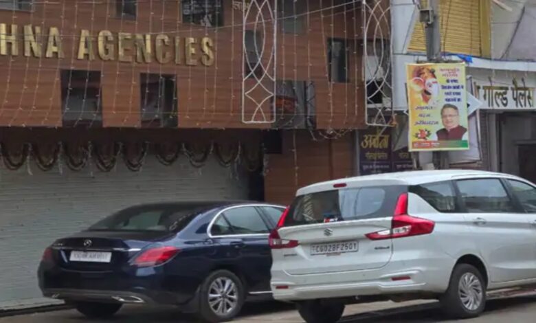 छत्तीसगढ़ में ACB–EOW की बड़ी कार्रवाई, 10 टीमों ने अलग-अलग छत्तीसगढ़ में ACB–EOW की बड़ी कार्रवाई, 10 टीमों ने अलग-अलग