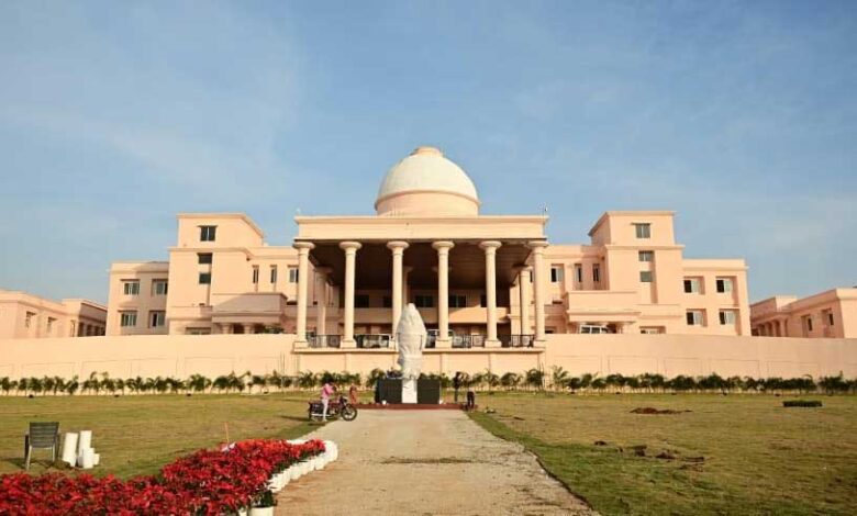 प्रधानमंत्री नरेन्द्र मोदी 1 नवम्बर को करेंगे लोकार्पण: रजत जयंती वर्ष में छत्तीसगढ़ को मिला अपना भव्य और आधुनिक विधानसभा भवन प्रधानमंत्री नरेन्द्र मोदी 1 नवम्बर को करेंगे लोकार्पण: रजत जयंती वर्ष में छत्तीसगढ़ को मिला अपना भव्य और आधुनिक विधानसभा भवन