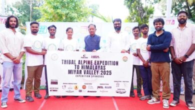 जशपुर के युवाओं ने छुआ हिमालय की ऊंचाइयों को: 5350 मीटर की ऊंचाई पर ट्रैकिंग, रॉक क्लाइंबिंग और आइस क्लाइंबिंग का अद्भुत अनुभव जशपुर के युवाओं ने छुआ हिमालय की ऊंचाइयों को: 5350 मीटर की ऊंचाई पर ट्रैकिंग, रॉक क्लाइंबिंग और आइस क्लाइंबिंग का अद्भुत अनुभव