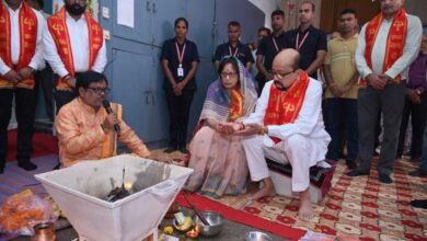 राज्यपाल डेका ने विजयादशमी के अवसर पर राजभवन में शस्त्र पूजन और हवन किया