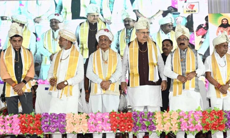 गुरु घासीदास बाबा के आदर्शों पर चलकर बनाएंगे विकसित छत्तीसगढ़ : मुख्यमंत्री साय गुरु घासीदास बाबा के आदर्शों पर चलकर बनाएंगे विकसित छत्तीसगढ़ : मुख्यमंत्री साय