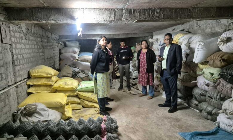 अवैध धान भंडारण पर बड़ी कार्रवाई, 300 बोरा धान जप्त अवैध धान भंडारण पर बड़ी कार्रवाई, 300 बोरा धान जप्त