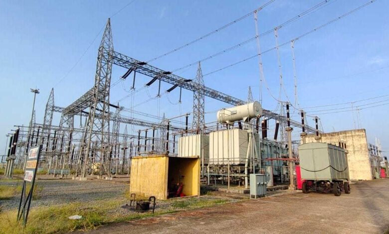 बस्तर में विद्युत क्रांति : 25 वर्षों में हर गांव तक पहुंची बिजली की रोशनी बस्तर में विद्युत क्रांति : 25 वर्षों में हर गांव तक पहुंची बिजली की रोशनी