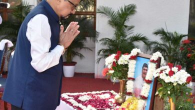 उप राष्ट्रपति, राज्यपाल एवं मुख्यमंत्री ने भारत रत्न डॉ. भूपेन हजारिका की पुण्यतिथि पर उन्हें किया नमन