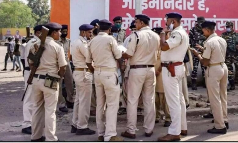 नए साल से पहले रायपुर पुलिस की बड़ी कार्रवाई, शहर के कई इलाकों में एक साथ छापेमारी