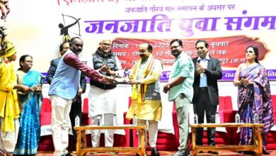 देश और समाज के लिए पूरी ताकत से जुटें जनजातीय युवा : अरुण साव देश और समाज के लिए पूरी ताकत से जुटें जनजातीय युवा : अरुण साव